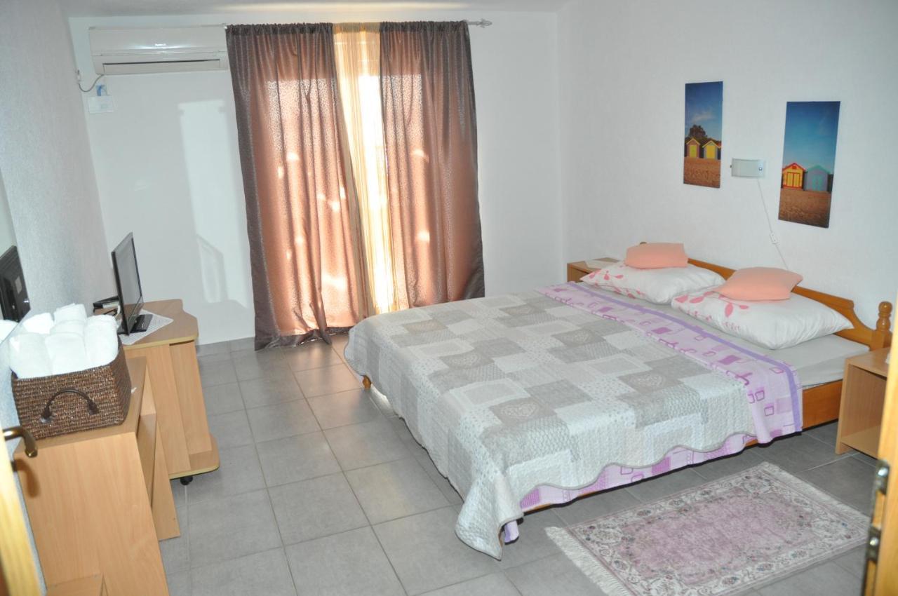 Apartmani Mia Trogir Luaran gambar